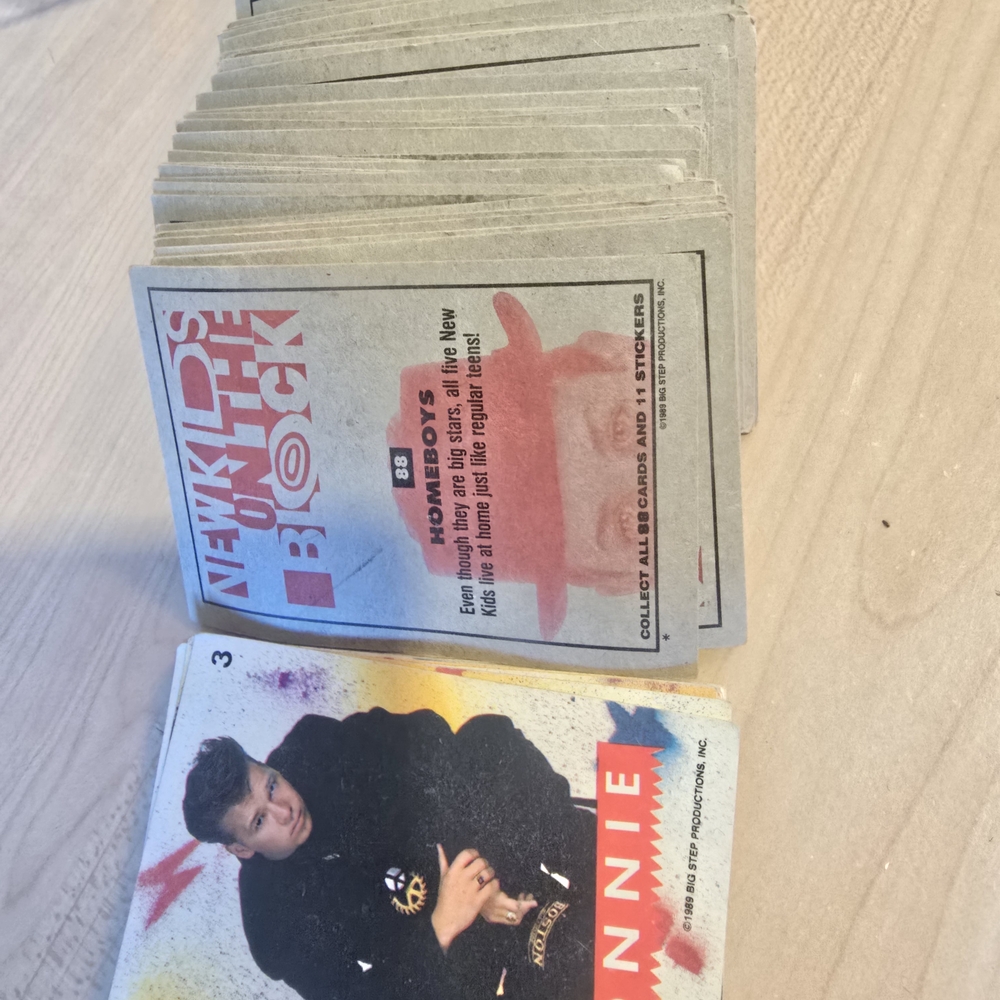 Trading Cards - Multicolor - Picture 3 of 5
